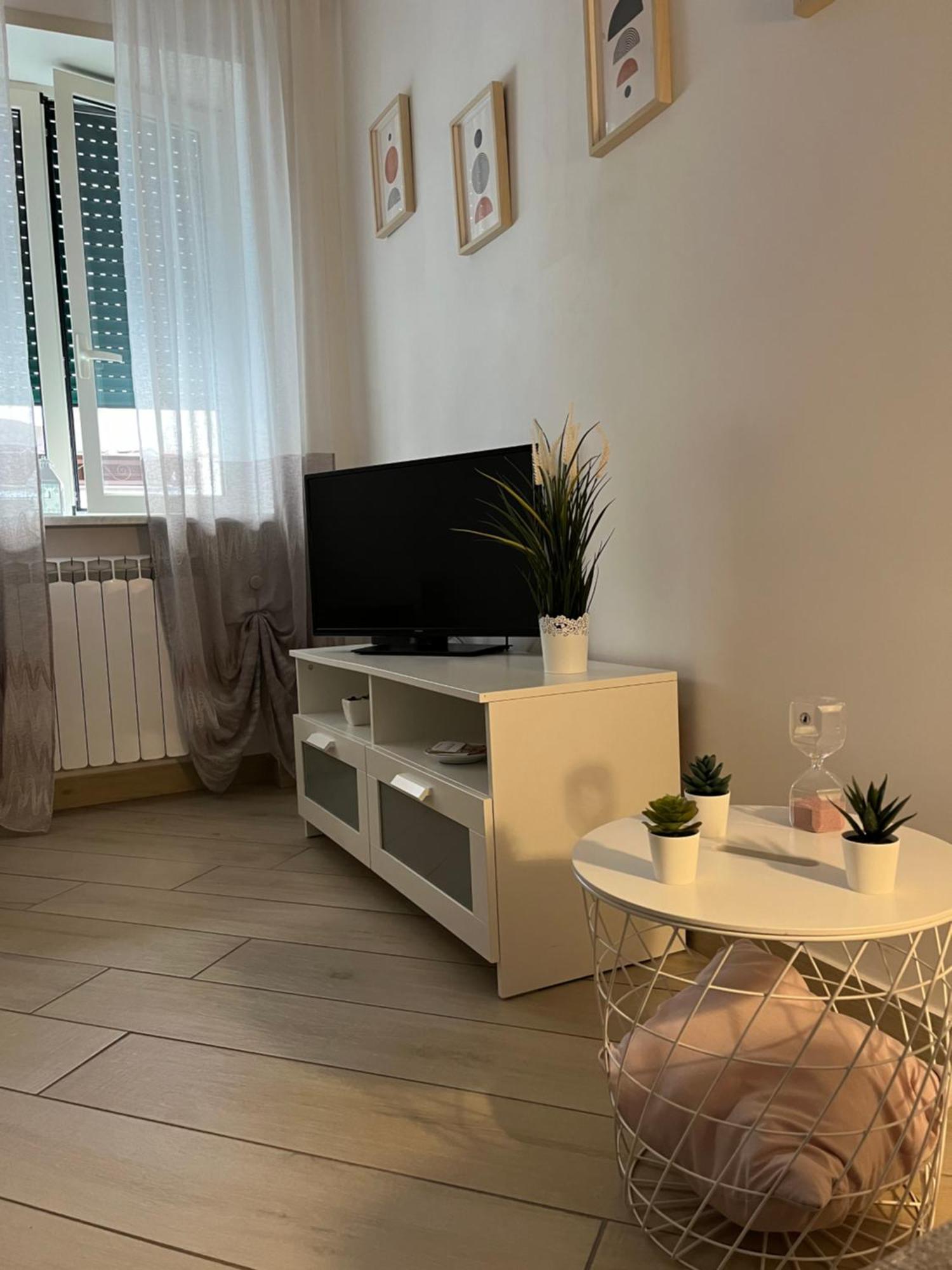 Il Vicoletto Apartment Наполи Екстериор снимка